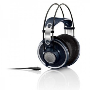 AKG K-702