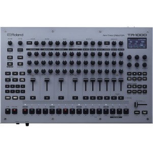 ROLAND TR-1000