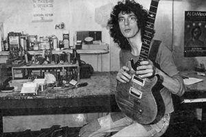 Paul Reed Smith en su taller en el año 1985